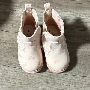 Wonder Nation Pink Kids Boots with Bow Design